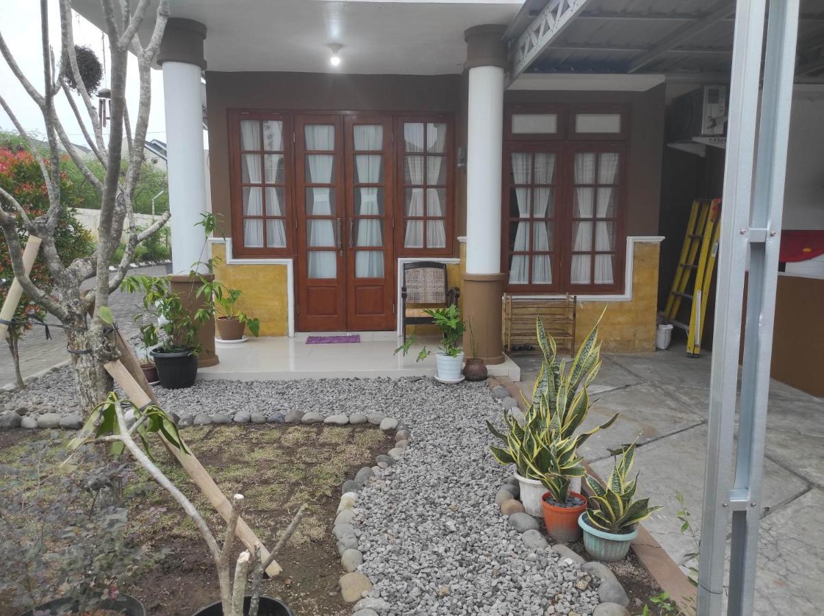 Omah Rere Full 1 Rumah, 2 Kamar Ac Gondowulung Экстерьер фото